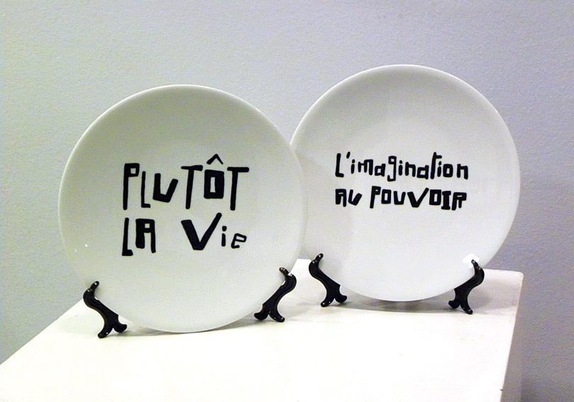 Platos de cerámica pintados a mano. 2009