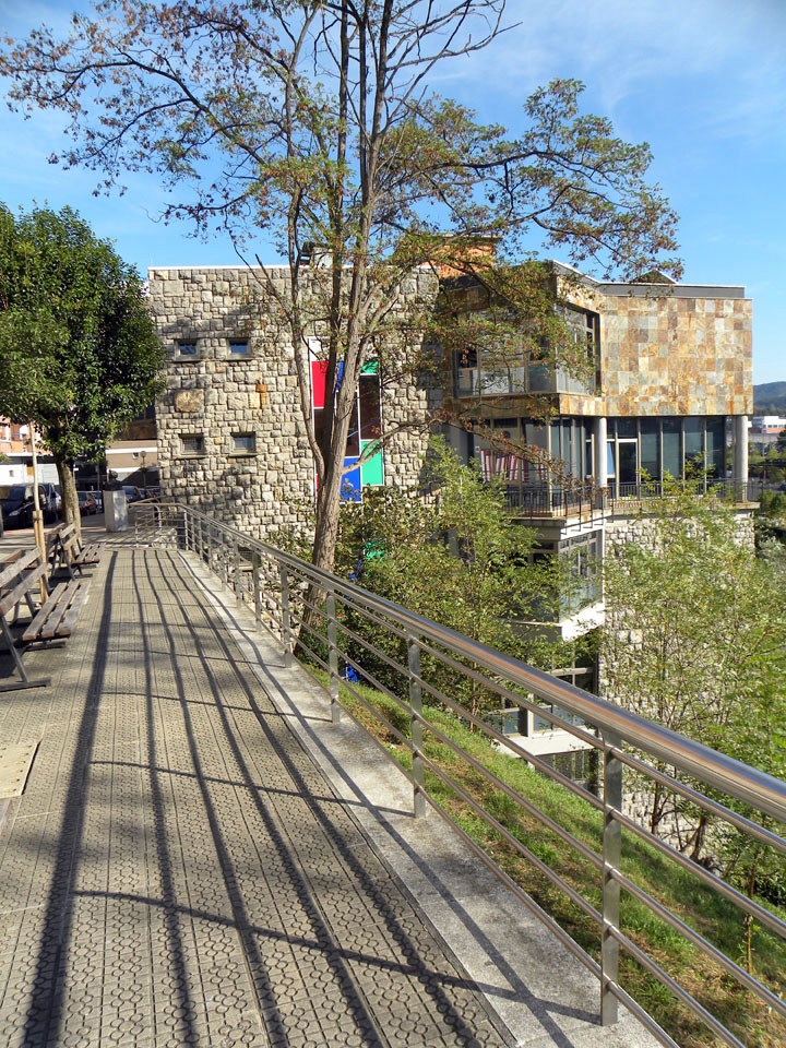 Ibaigane kultur etxea Ibaigane casa de cultura