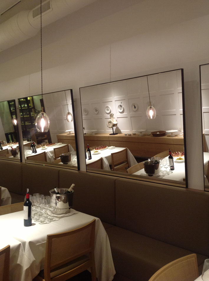 Luna Art at Zapirain Restaurant