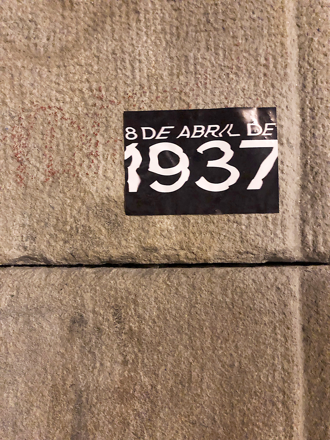 'Lore Artean. Belaunaldi Zaurituta' de Aintzane De Luna en Iturfest VII