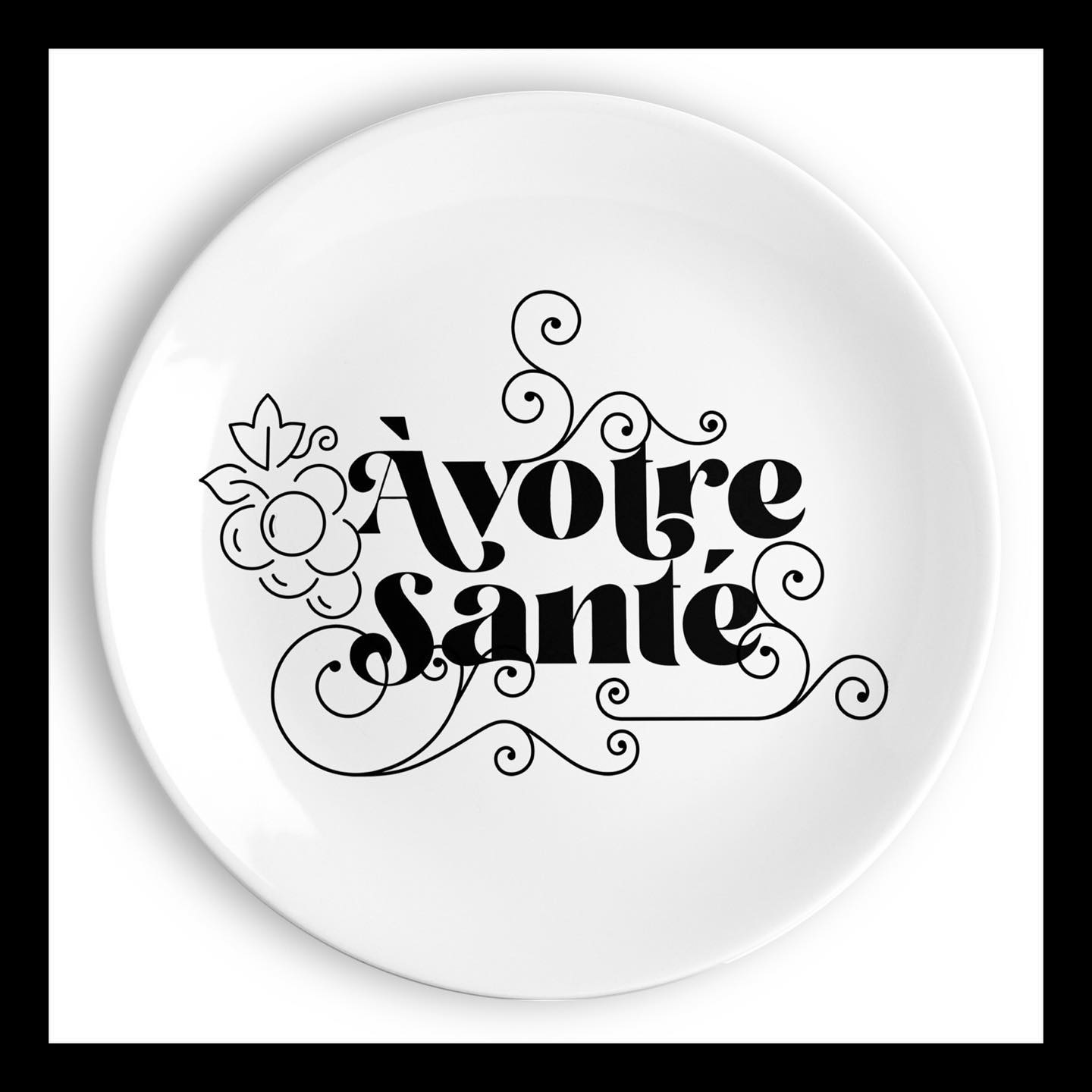 Oso Goxoa #mietiquetaENATE22 cerámicas para Bodegas Enate de la artista Aintzane De Luna