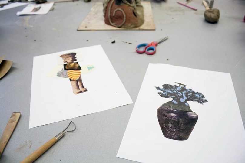 Aintzane De Luna en la exposición La Enredadera II organizada por Raquel Asensi