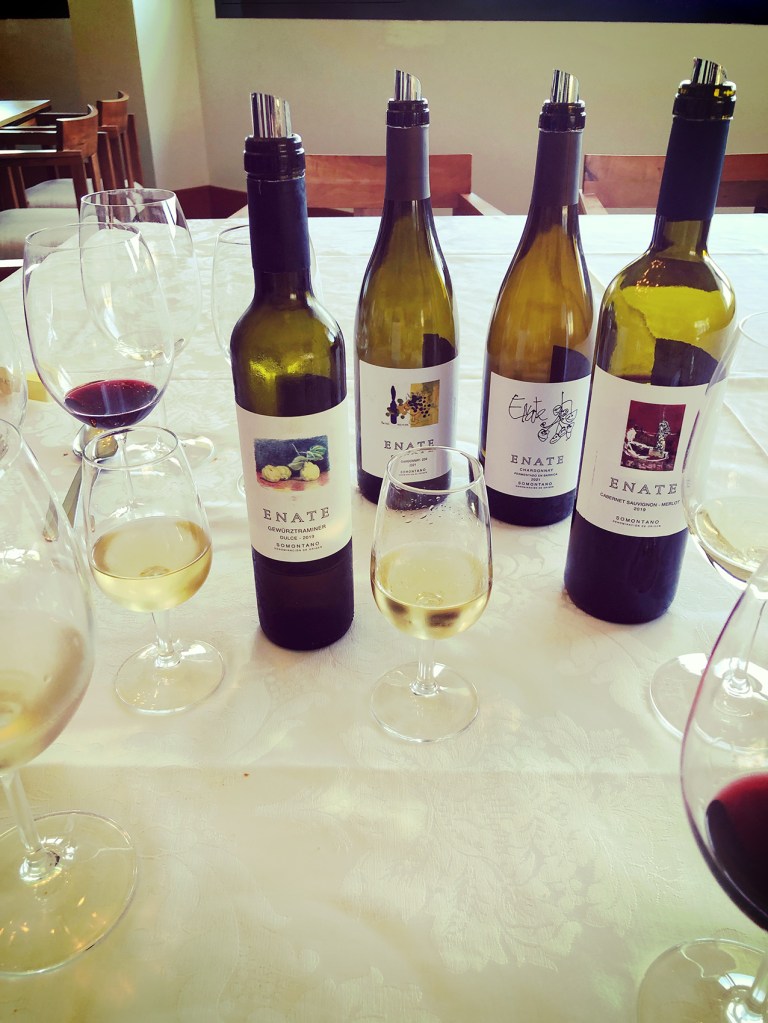 Comida en las bodegas #ENATE de la artista ganadora Aintzane De Luna