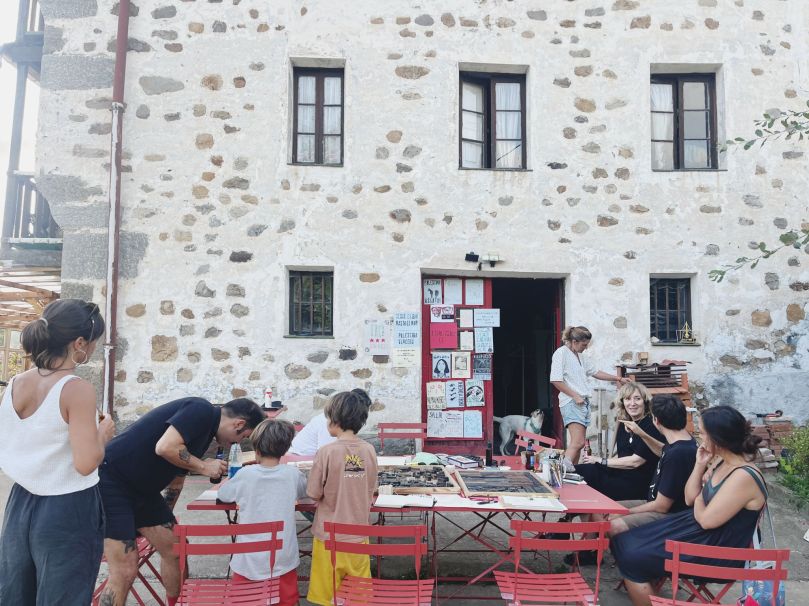 Aintzane De Luna en el curso «CARTEL POLÍTICO: AGITACIÓN Y PROPAGANDA» con Elías Taño