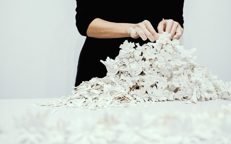 Aintzane De Luna en el taller «Mensajes en soportes inusuales» en el Museo Guggenheim Bilbao