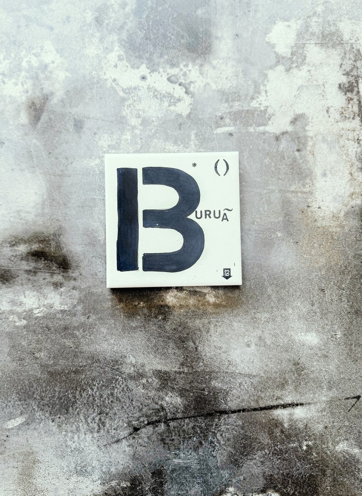 Aintzane De Luna en el taller «Mensajes en soportes inusuales» en el Museo Guggenheim Bilbao